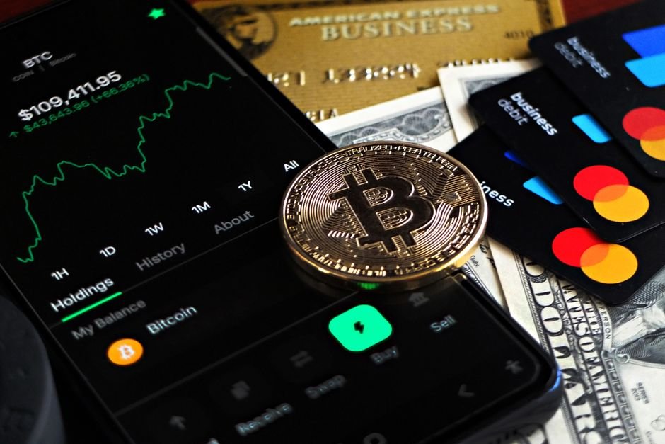 crypto news related image