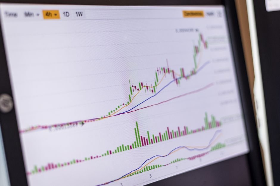 crypto news related image